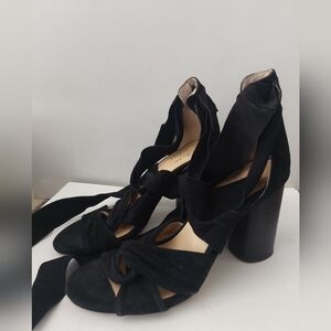 RAYE Black Heels with Ribbon Accents